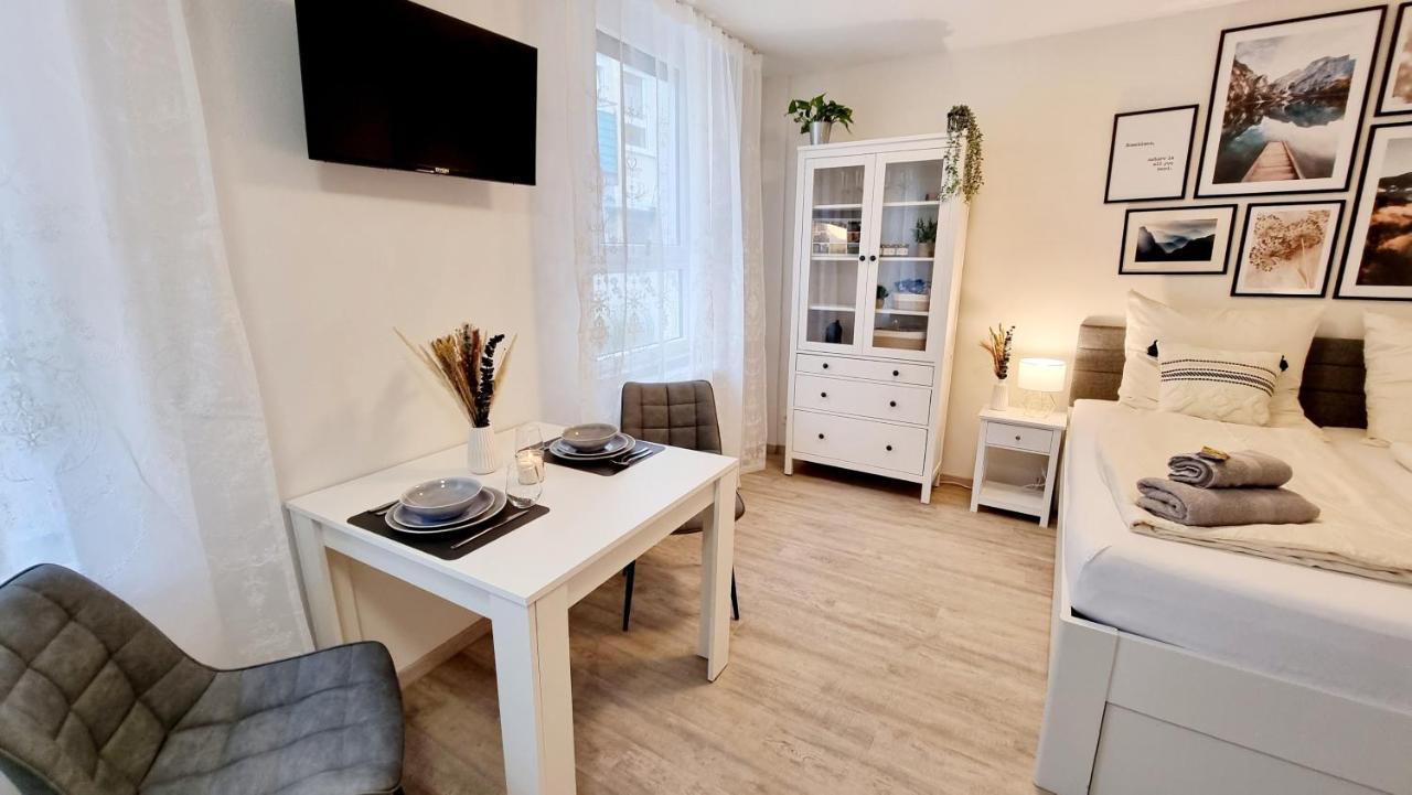 Stadtgarten-Studios - Im Zentrum Mit Parkplatz 바인가르텐 외부 사진